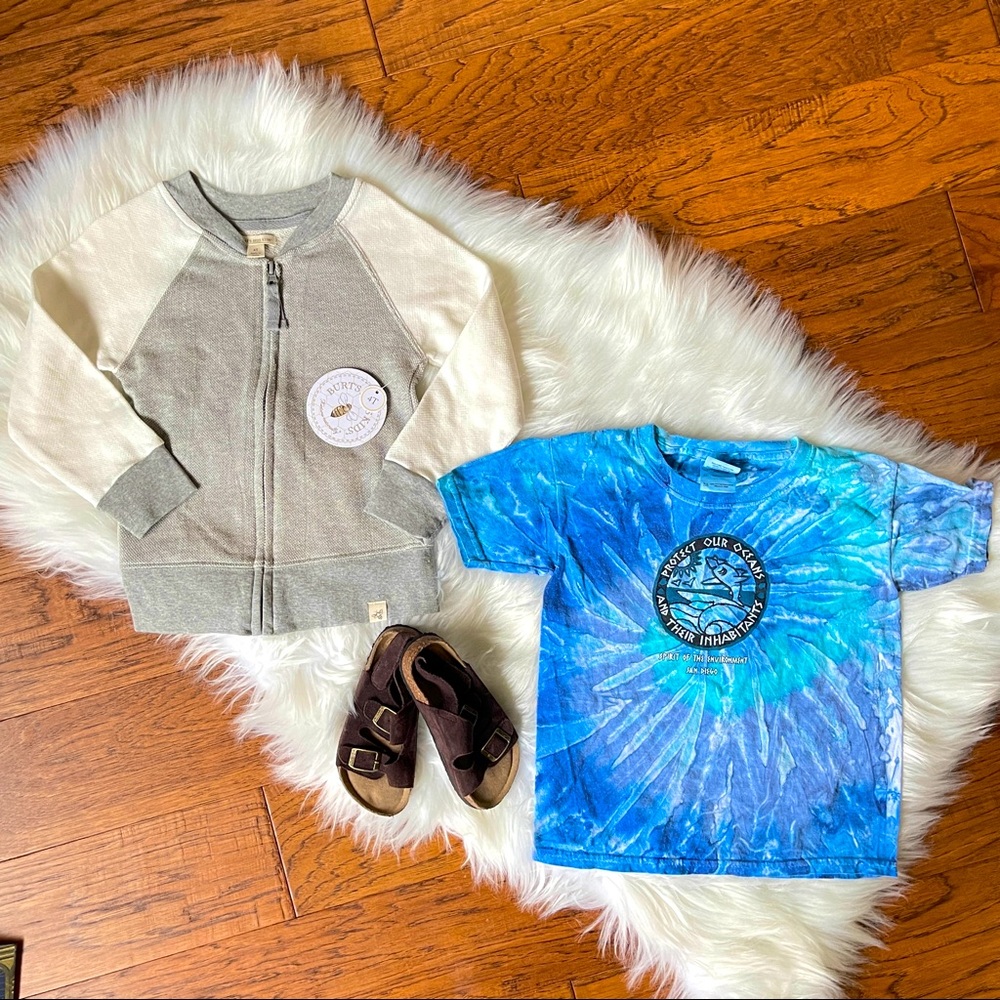 Toddler Bundle Size 4T, Zip Up, T-shirt, Sandals